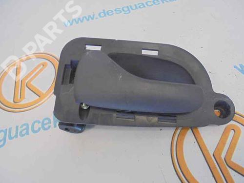 Used Front left interior door handle RENAULT ESPACE III (JE0_) 3.0 V6 24V (JE0G, JE0R) (190 hp) 3219937