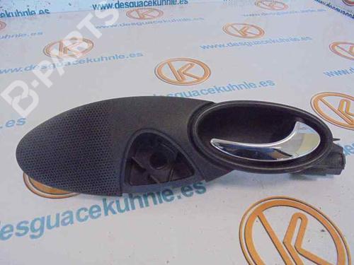 Maneta interior trasera derecha MERCEDES-BENZ A-CLASS (W168) A 170 CDI (168.009, 168.109) (95 hp) A1687600661 | A1687600661 |