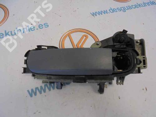 Maniglia esterna anteriore destra AUDI A3 Sportback (8PA) 2.0 FSI (150 hp) 2464439