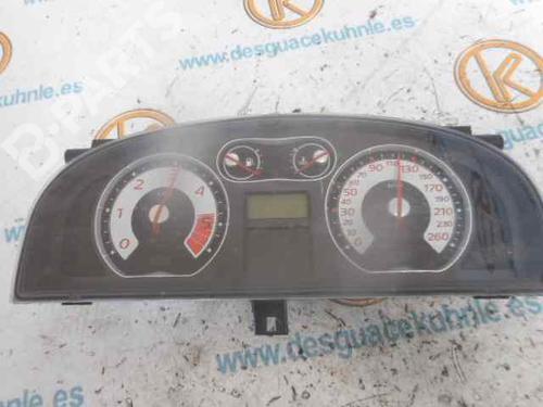 Used Instrument cluster RENAULT LAGUNA II (BG0/1_) 1.9 dCi (BG1A, BG1V) (130 hp) 2494249