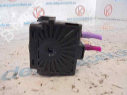 Headlight switch MERCEDES-BENZ C-CLASS (W202) C 250 Turbo-D (202.128) | BP2458165I24 