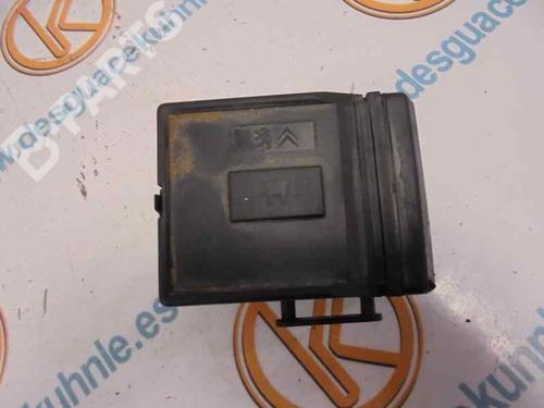 Used Fuse box CITROËN XSARA Coupe (N0) 1.9 D (68 hp) 2471820