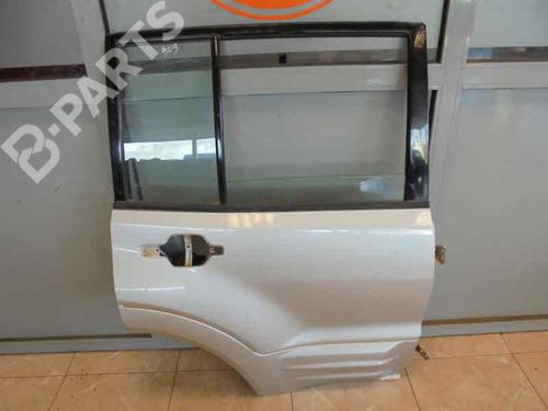 Used Right rear door MITSUBISHI PAJERO III (V7_W, V6_W) 3.2 Di-D (V68W) (160 hp) 2453491
