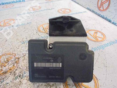 Used ABS pump RENAULT TWINGO II (CN0_) 1.2 16V (CN0K, CN0V, CN0A) (76 hp) 2792060