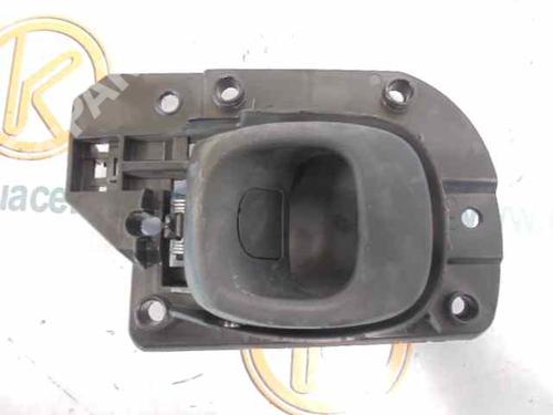 Maneta interior trasera derecha FIAT PANDA (169_) 1.2 LPG (169CXF1A) (69 hp) 2187633 | 2187633 |