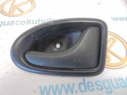 Used Front right interior door handle RENAULT MASTER II Van (FD) [1997-2013]  3220111