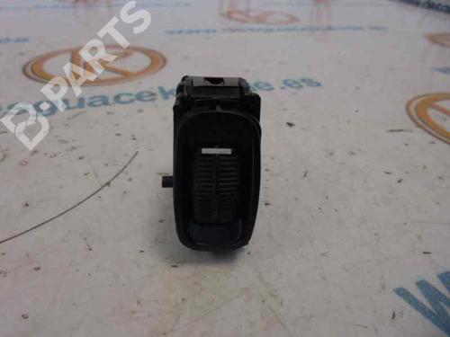 Used Headlight switch MERCEDES-BENZ CLK (C209) [2002-2010]  3354839