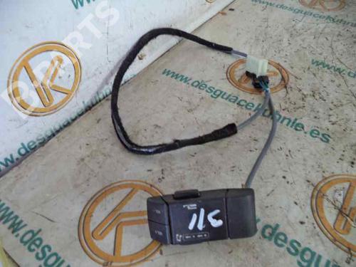 Commandes au volant RENAULT LAGUNA I (B56_, 556_) [1993-2002]  2453333