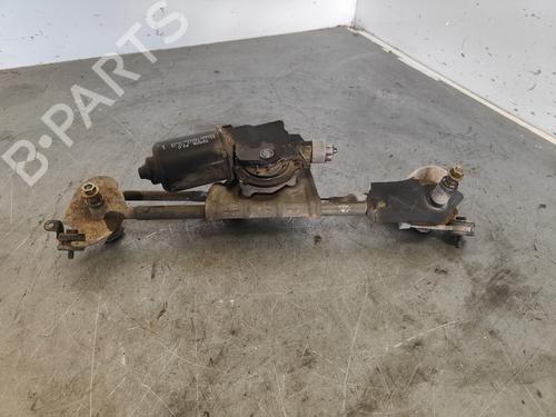 Used Front wiper motor TOYOTA YARIS (_P1_) 1.0 (SCP10_, SCP10R) (68 hp) 24174914