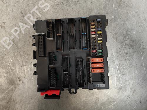 Zekeringkast OPEL VECTRA C Estate (Z02) 2.2 DTI (F35) (125 hp) 30773638