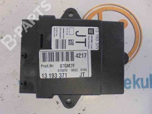 Used Comfort control module OPEL VECTRA C (Z02) [2002-2009]  3465258