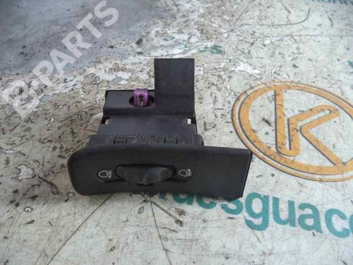 Headlight switch RENAULT LAGUNA I (B56_, 556_) 2.2 D (B56F/2) (83 hp) 2466069