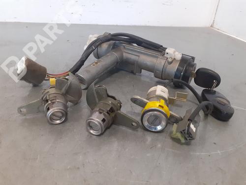 Used Ignition barrel HYUNDAI COUPE II (GK) 2.7 V6 (167 hp) 8528883