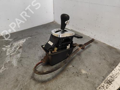 Used Gear lever AUDI A4 B5 Avant (8D5) 2.5 TDI (150 hp) 31089950