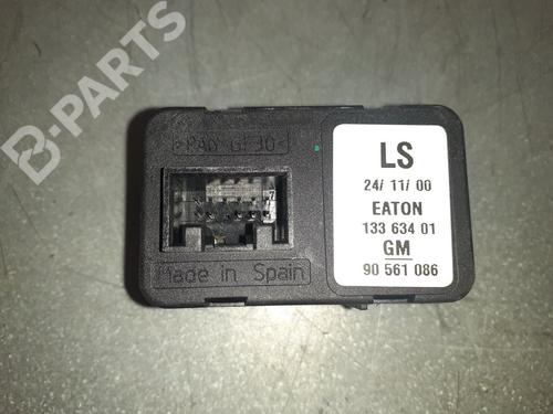Left front window switch OPEL ZAFIRA A MPV (T98) 2.0 DTI 16V (F75) | BP10080301I27 