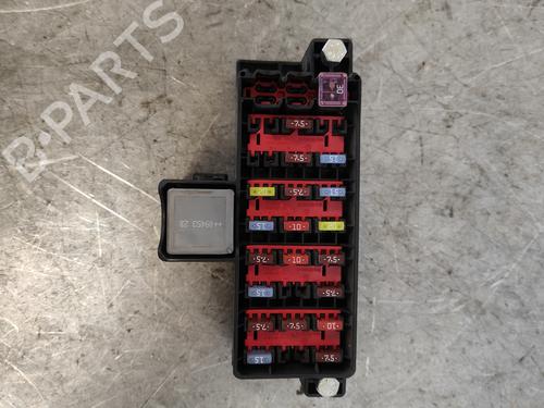 Used Fuse box Fuse box FORD FIESTA VI (CB1, CCN) 1.6 TDCi (90 hp) 33698498 33698498