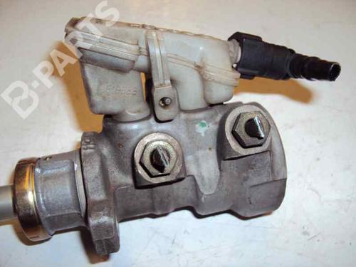 Brake master cylinder FORD FOCUS I (DAW, DBW) 1.8 TDCi | BP2464004M77 