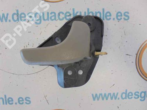 Used Front right interior door handle CHRYSLER VOYAGER IV (RG, RS) 2.5 CRD (141 hp) 3525186