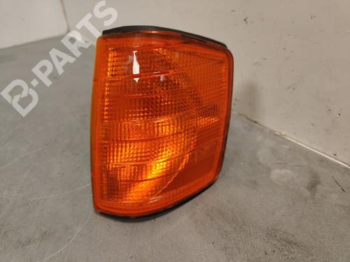 Used Left front indicator MERCEDES-BENZ 190 (W201) [1982-1993]  11871499