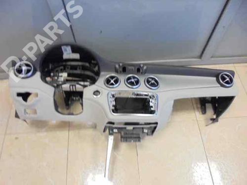 Used Dashboard MERCEDES-BENZ CLA Shooting Brake (X117) CLA 200 CDI / d (117.908) (136 hp) 6081100