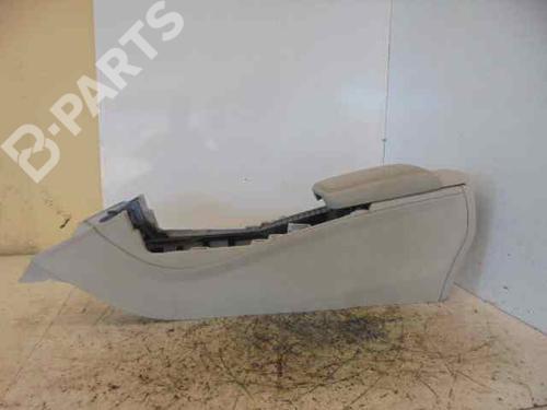 Armrest / Center console MERCEDES-BENZ CLA Shooting Brake (X117) CLA 200 CDI / d (117.908) | BP7154295I20 