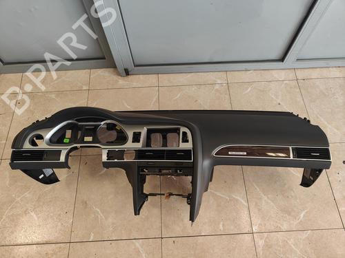 Used Dashboard AUDI A6 C6 (4F2) [2004-2011]  15952458