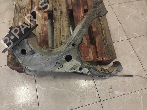 Used Right rear steering knuckle MERCEDES-BENZ VITO Van (W638) [1997-2003]  13460160