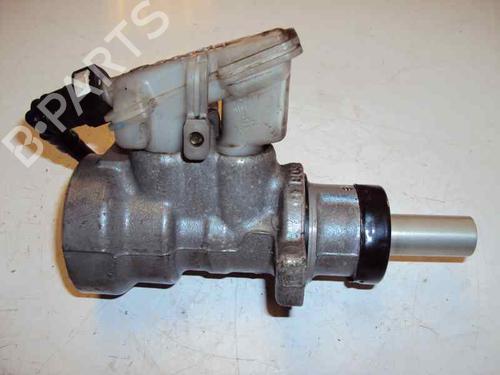 Brake master cylinder FORD FOCUS I Saloon (DFW) 1.8 Turbo DI / TDDi | BP2464016M77 
