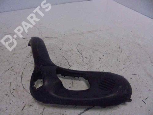 Panneau de porte avant droite OPEL CORSA B (S93) 1.7 D (F08, F68, M68) (60 hp) 5305756