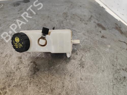 Used Brake master cylinder RENAULT CLIO IV (BH_) [2012-2021]  27606675