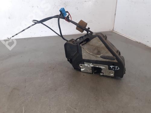 Used Rear right lock MERCEDES-BENZ E-CLASS (W211) E 270 CDI (211.016) (177 hp) 9676447
