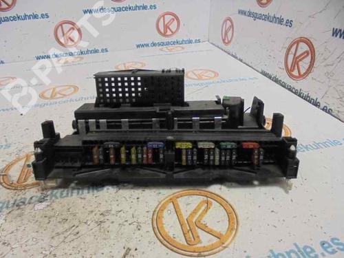 Used Fuse box BMW 3 Touring (E46) 318 i (143 hp) 4836763