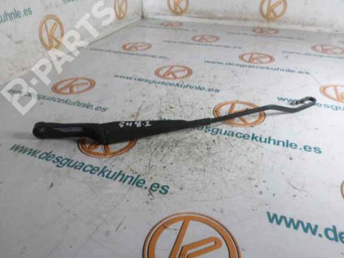 Used Front windshield wiper arm SEAT IBIZA II (6K1) 1.4 i (60 hp) 6630592