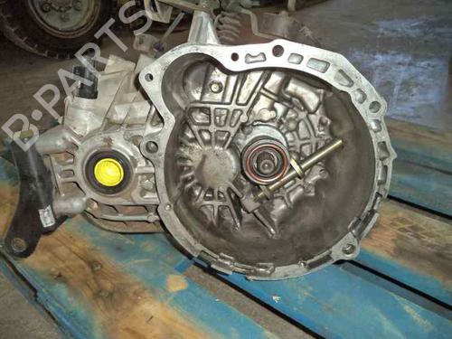 Getriebe für HYUNDAI GETZ (TB) 1.1 (63 hp) 2477392