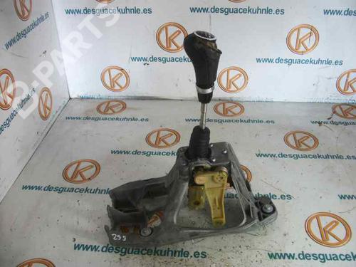 Used Gear lever MERCEDES-BENZ A-CLASS (W169) [2004-2012]  7429890