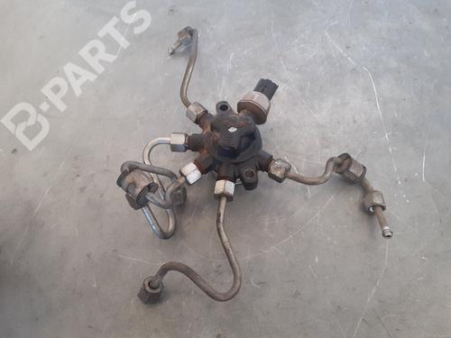 Injection rail FORD FOCUS II (DA_, HCP, DP)  | BP10570218M98 