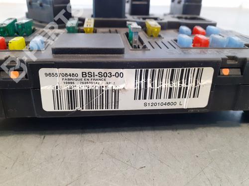 Fuse box PEUGEOT 407 (6D_)  | BP9518878E1 