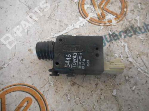 Used Central lock pump TOYOTA AVENSIS Liftback (_T22_) 2.0 TD (CT220_, CT220R) (90 hp) 10269734