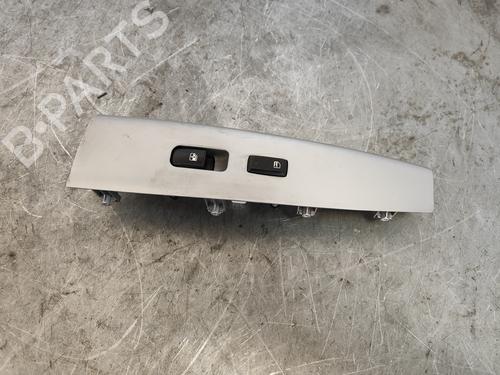 Used Right front window switch HYUNDAI SANTA FÉ II (CM) [2005-2015]  27492092