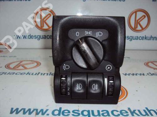 Used Headlight switch OPEL VECTRA B (J96) [1995-2004]  2459894