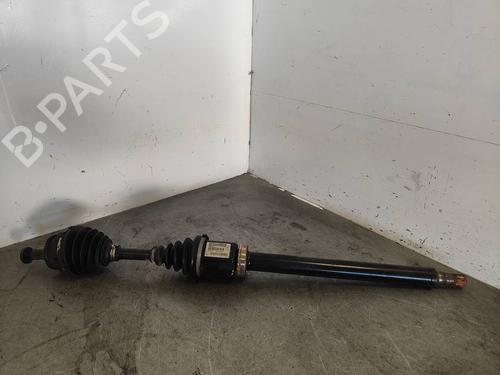 Drivaksel foran Høyre Drivaksel foran Høyre VOLVO S60 I (384) [2000-2010] 39889774 39889774