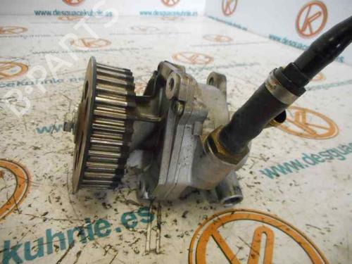 Used Vacuum pump RENAULT LAGUNA I (B56_, 556_) [1993-2002]  2483179