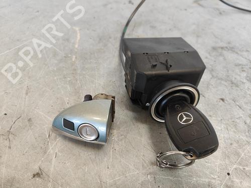 Used Ignition barrel MERCEDES-BENZ A-CLASS (W169) [2004-2012]  17222616