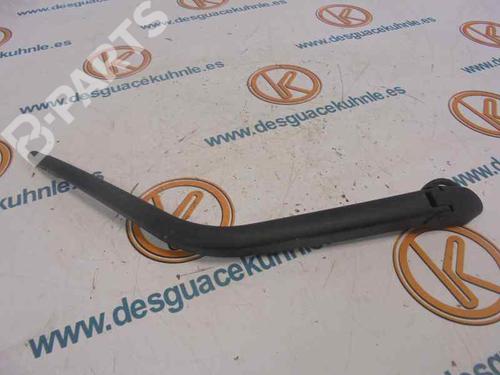 Used Rear windshield wiper arm RENAULT TWINGO I (C06_) [1993-2012]  6630723
