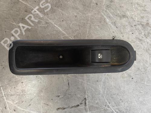 Used Right front window switch RENAULT SCÉNIC II (JM0/1_) [2003-2010]  17962244