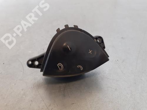 Used Steering wheel controls MERCEDES-BENZ E-CLASS (W211) E 280 CDI (211.020) (190 hp) 7315562
