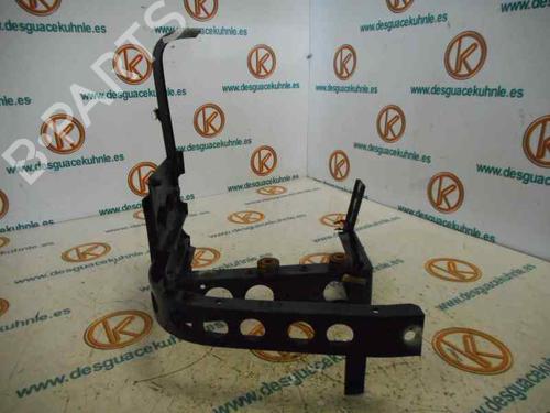 Wspornik lampy przedniej prawej AUDI A8 D2 (4D2, 4D8)  4D0821138 | 4D0821138C |