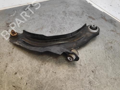 Used Right front suspension arm RENAULT CLIO IV (BH_) [2012-2021]  27606683