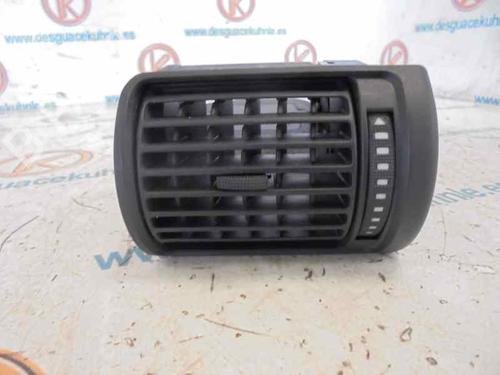 Air vent AUDI A4 B5 (8D2) 2.5 TDI (150 hp) 12515280