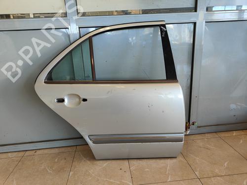 Used Right rear door MERCEDES-BENZ E-CLASS (W210) E 240 (210.061) (170 hp) 22922737